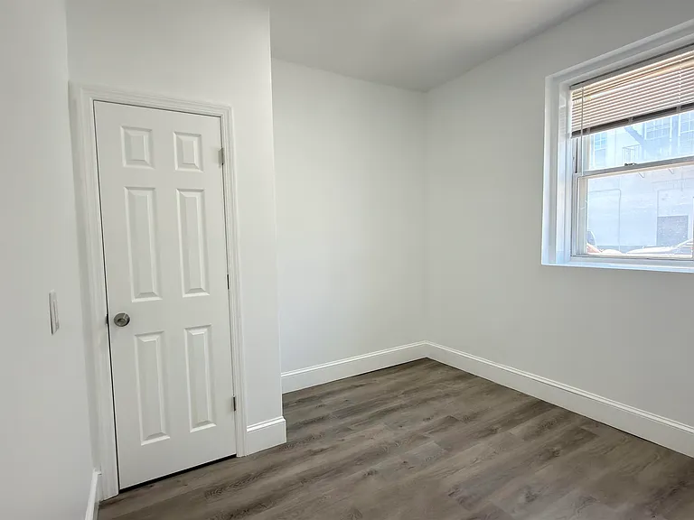 397 Avenue C #101 — Photo 5