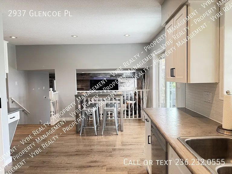 2937 Glencoe Pl — Photo 5