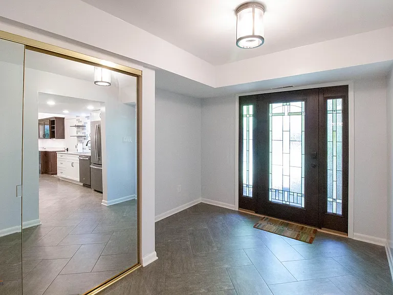 3503 Redwood Ct — Photo 4