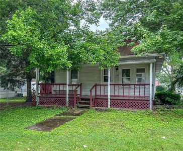 100 E North 1st St, Findlay, IL, 62534