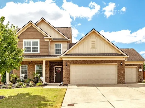1011 Mayhaw Ln, Hendersonville, TN 37075
