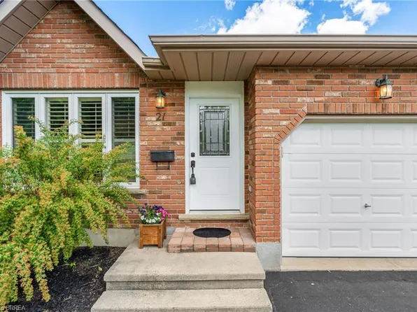 21 Court Dr, Brant, ON N3L 4B8