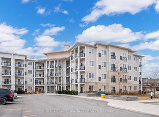 50 Lakebreeze Dr #221, Clarington, ON L1B0V9