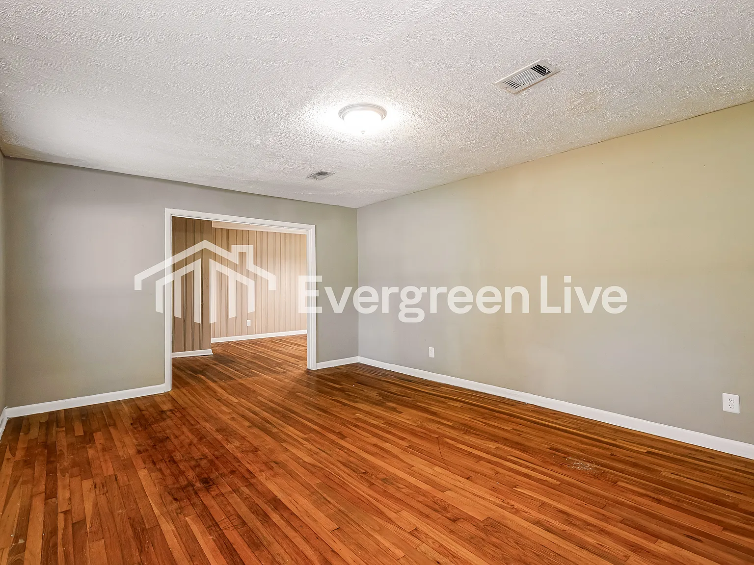 3 bed, 2.0 bath, 1794 sqft, $1,295 — Photo 4