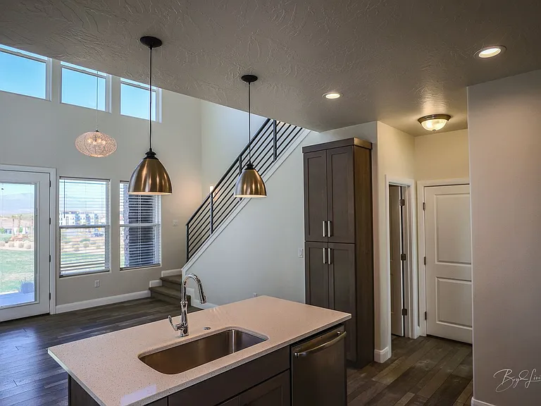 5544 S Ochre Ln — Photo 10