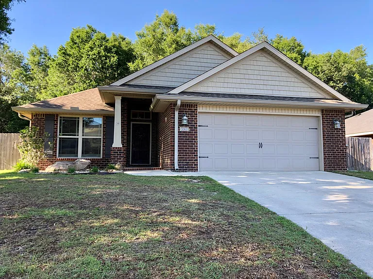5563 Tucker Cir — Photo 2