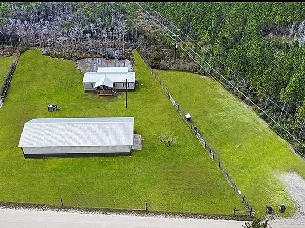 984 Griffin Rd, Wewahitchka, FL 32465