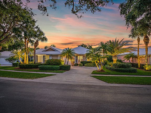 4th image of 8427 E Garden Oaks Cir
