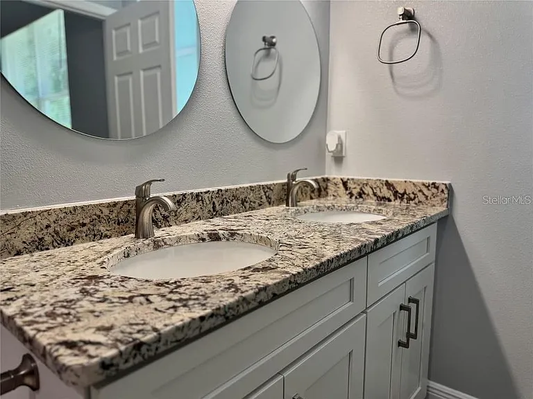 4529 W Gore Ave — Photo 12