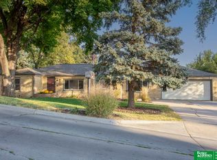 8510 Burt St, Omaha, NE 68114