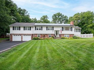6 Montclair Cir, Billerica, MA 01821