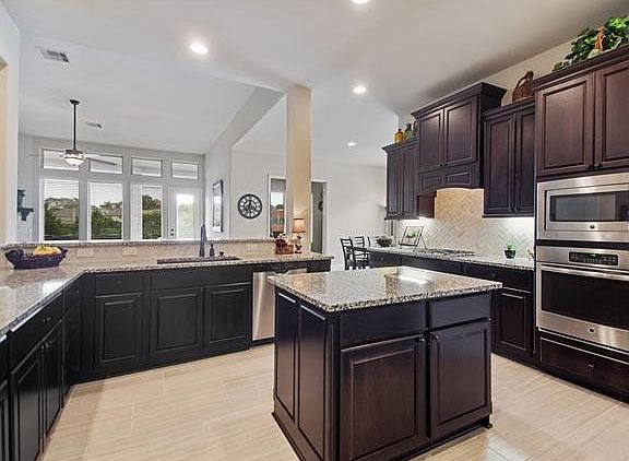 2nd image of 508 Montalcino Ln