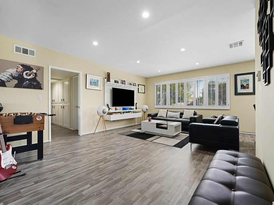 1st image of 4881 Cleon Ave APT 3