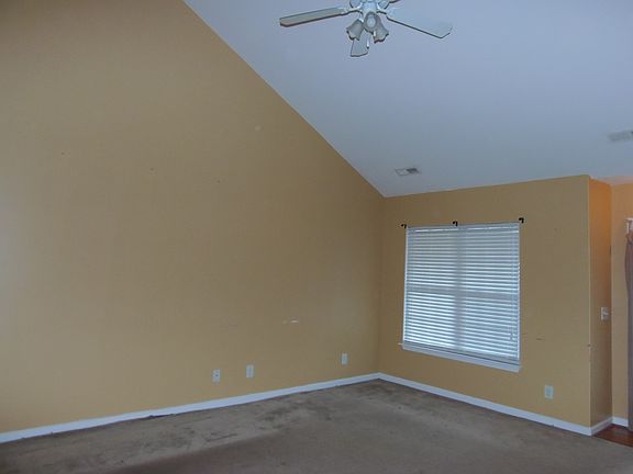 3rd image of 1028 Blazingwood Dr