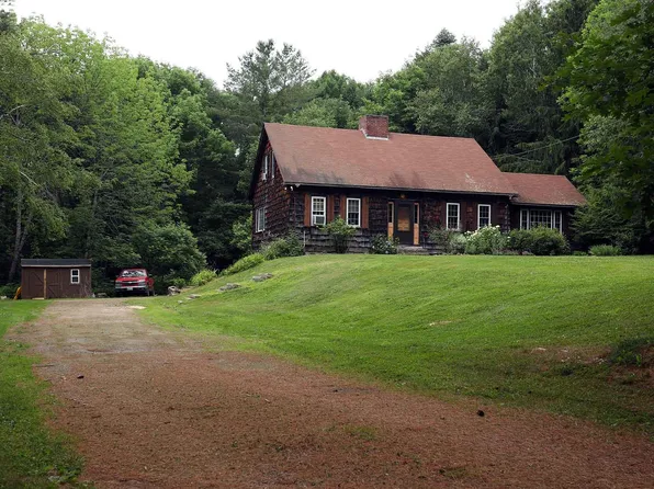 32 Williams Road, Chelsea, ME 04330