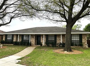 1121 Lopo Rd, Flower Mound, TX 75028