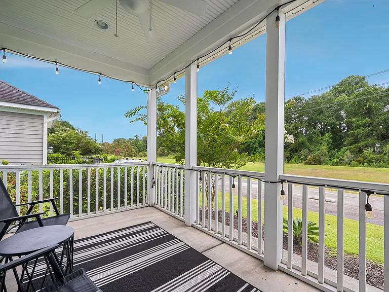 414 Hamlet Cir — Photo 32