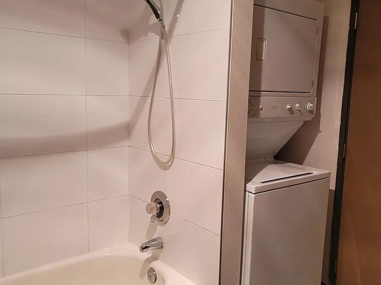 2440 Western Ave #509 — Photo 8