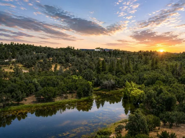2660 Sleepy Hollow Dr, Shingle Springs, CA 95682