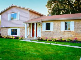 42731 Walker St, Clinton Township, MI 48038