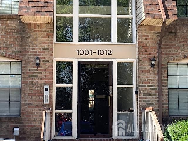 1st image of 1005 Hidden Village Dr