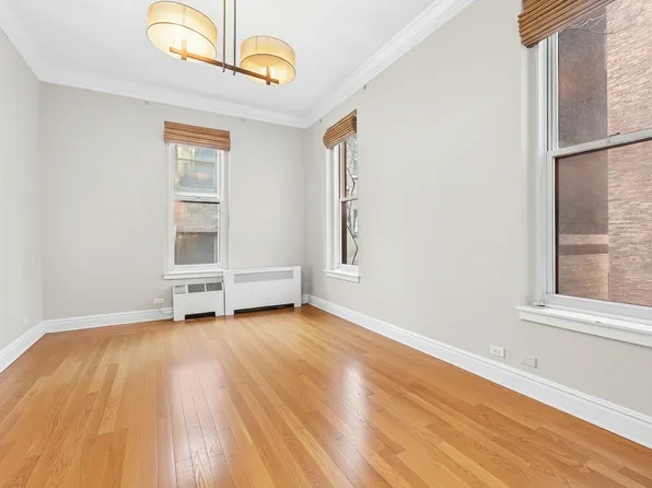 59 East 75th Street image 8 of 8