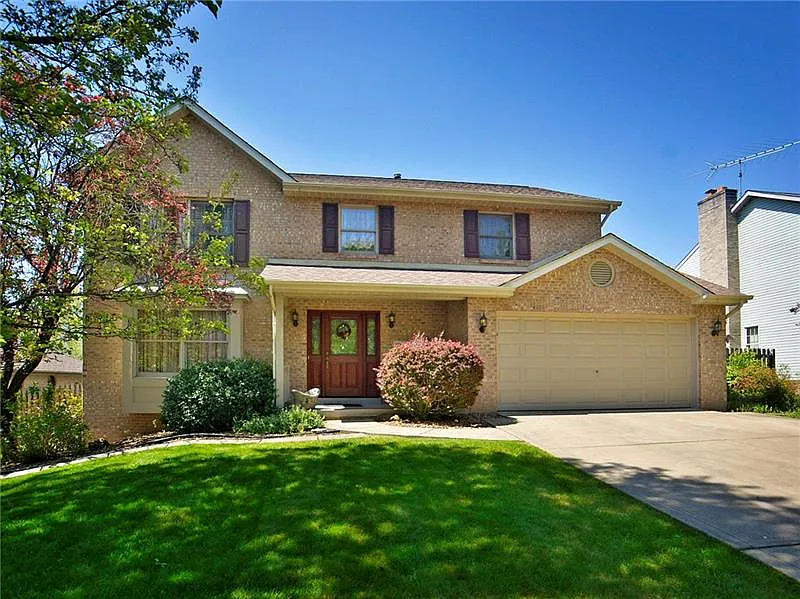 1449 Judy Ln photo 1