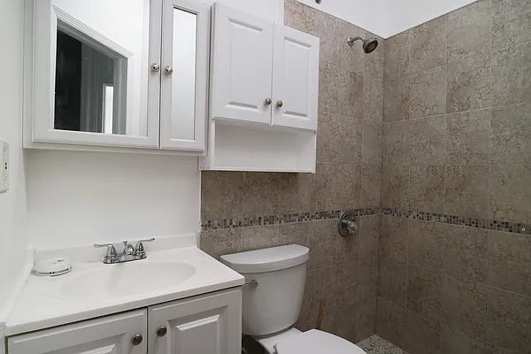 Rented by City Connections Realty | media 6