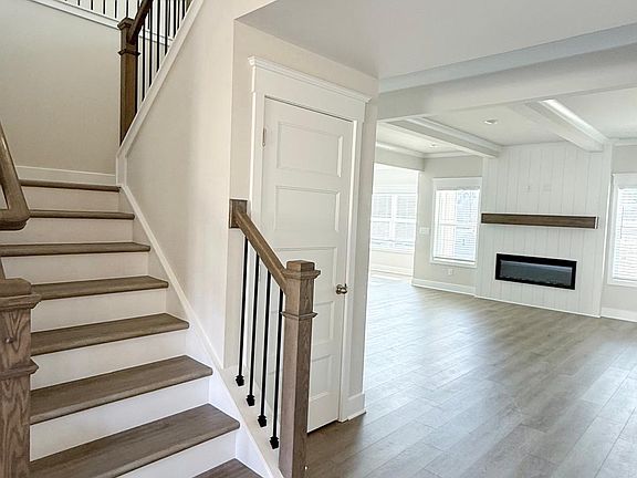 2nd image of 5340 Milford Dr
