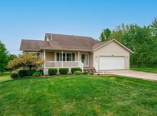 816 Lake Summerset Rd, Davis, IL 61019