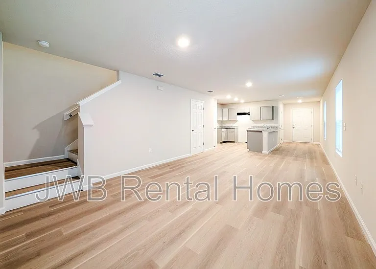 8301 Galveston Ave — Photo 3