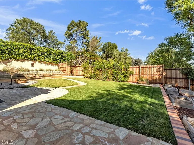 9824 Baden Ave — Photo 39
