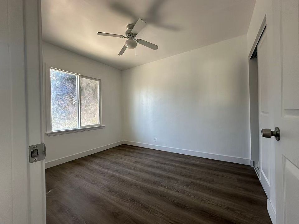1st image of 5760 W 85th Pl