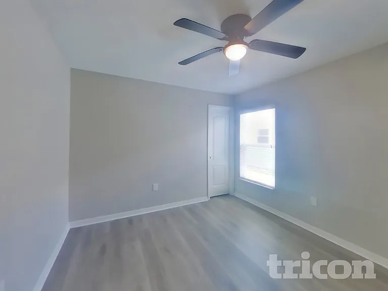 6046 Eagle Pointe Dr — Photo 11