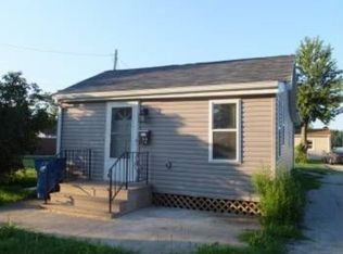 622 3rd Ave W, Milan, IL 61264