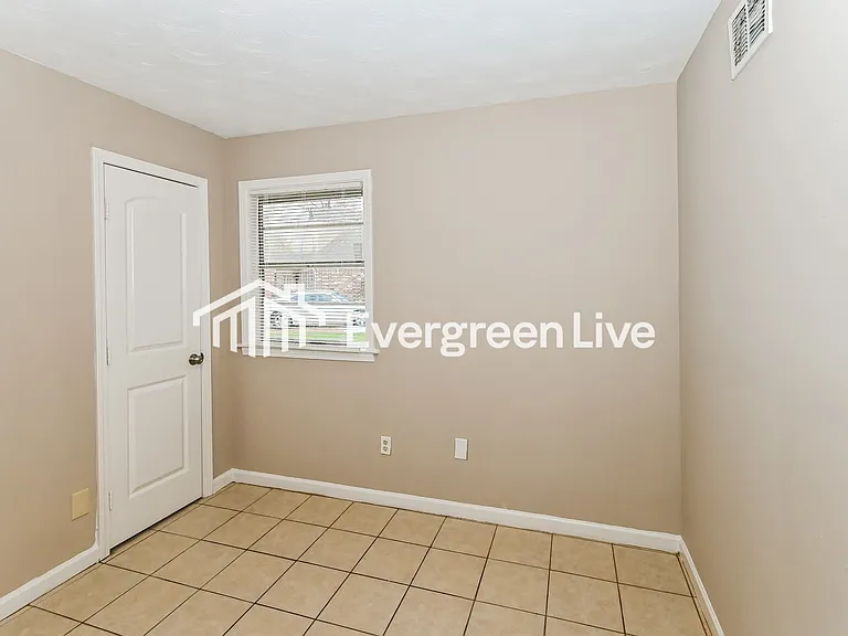 5323 Sunnyside Cv — Photo 11