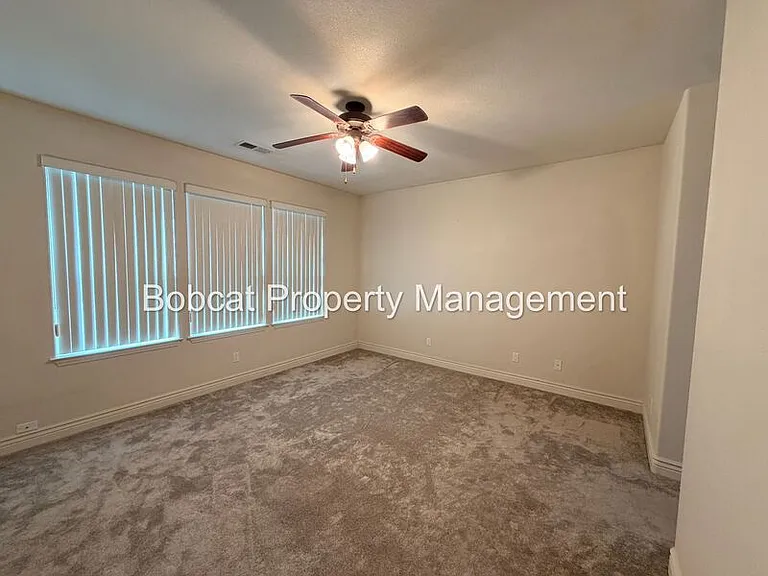 1362 Branden Ln — Photo 6