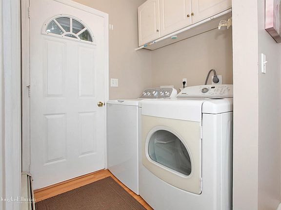 5th image of 45 Sharon Dr