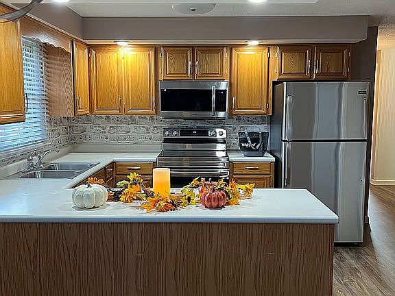 2nd image of 1613 Frostwood Ln