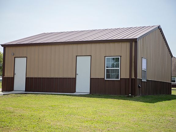 30x30 Shop with office.