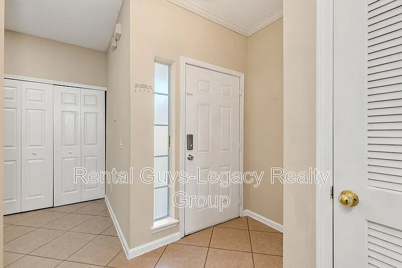 2 bed, 2.5 bath, 1222 sqft, $1,599 — Photo 4