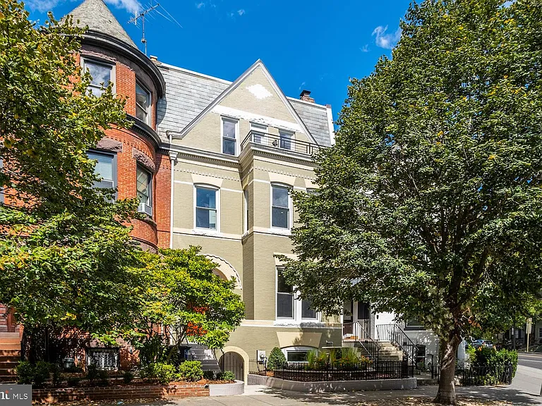2121 R St NW — Photo 45