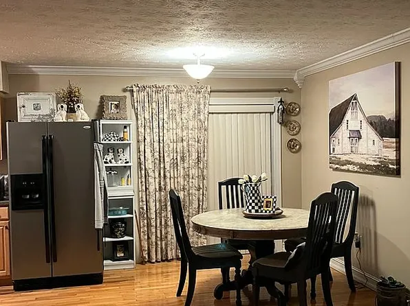 330 Laurel Heights Rd, Manchester, KY 40962