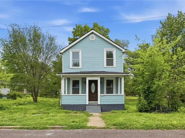309 Kickapoo St, Leavenworth, KS 66048