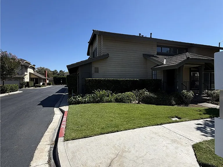 18153 Rustic Ct — Photo 37