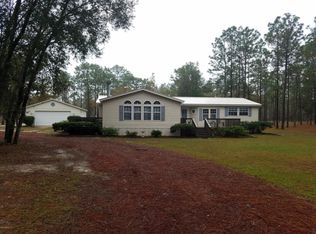 121 Doe Trl, Hawthorne, FL 32640