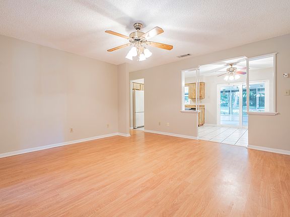 5th image of 508 Falkirk Ave