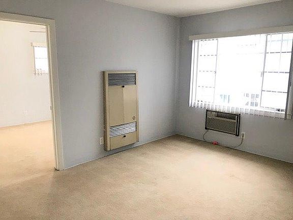 3rd image of 1430 Dixon St #5