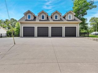 130 M St, Lees Summit, MO 64086