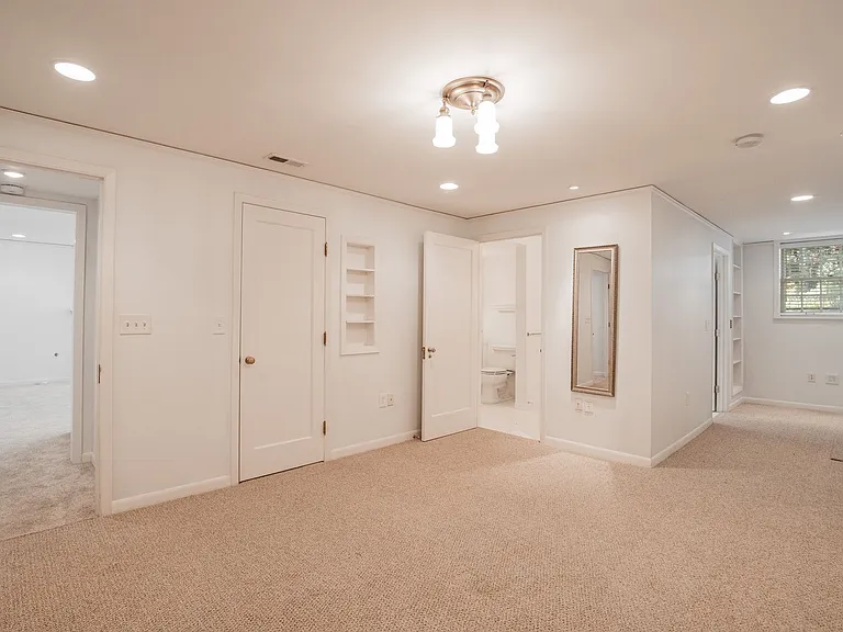 4527 SW 29th Ave — Photo 12